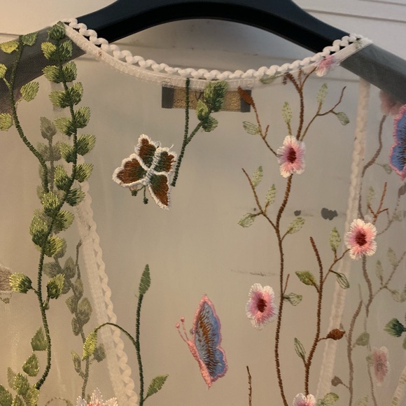 Embroidered flower sheer Maxi Dress (off white) - Picture 7 of 11